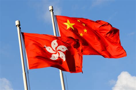 双语：中华人民共和国香港特别行政区基本法附件一香港特别行政区行政长官的产生办法 | 英文巴士