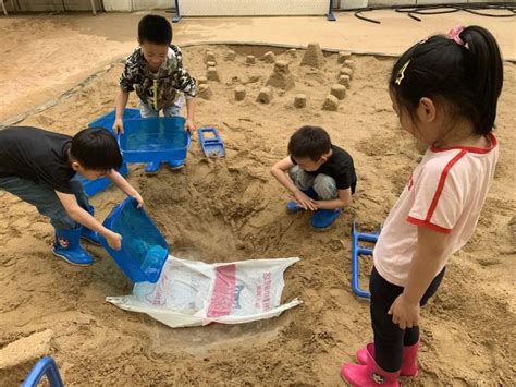 活动案例 | 沙水游戏中，如何捕捉孩子们的“哇”时刻？_管道