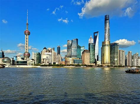 4个千亿级目标！上海浦东发布建设国际消费中心三年行动计划|界面新闻