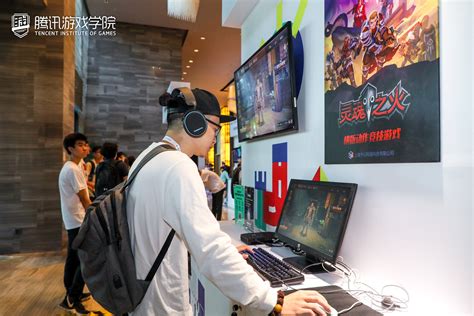 中国游戏走过22年 上市公司市值突破5000亿美元 未成年人保护成厂商重中之重 | 每经网