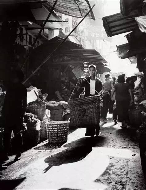 1949年 香港石硖尾居民生活实拍照片-天下老照片网