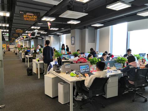 上海凤凰网新媒体传媒公司办公室装修设计案例 - 金博大建筑装饰集团公司