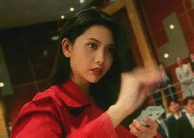 邱淑贞在《赌神2》中饰演的海棠，名副其实的倾城美人_经典