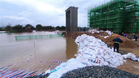 台风“暹芭”带来持续强降雨 蓬江区多条村庄受浸被淹