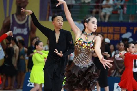 我校国标舞队在“2021黑池舞蹈节（中国）南京锦标赛”中喜获佳绩
