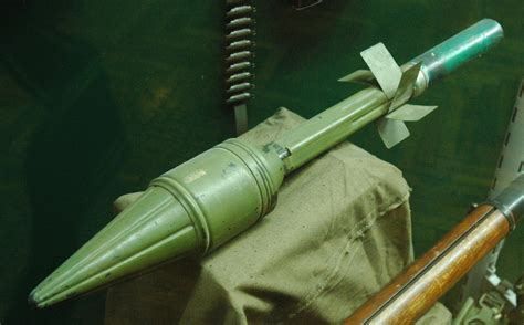 诞生60年而不衰的传奇：俄制RPG-7火箭筒_凤凰网军事_凤凰网