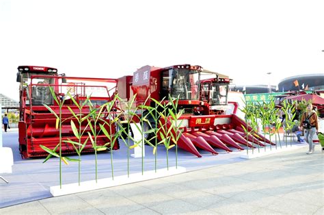 新型多用途农机在湖北汉川作油菜机收示范 - 农机 市场行情 - 新农资360网|土壤改良|果树种植|蔬菜种植|种植示范田|品牌展播|农资微专栏
