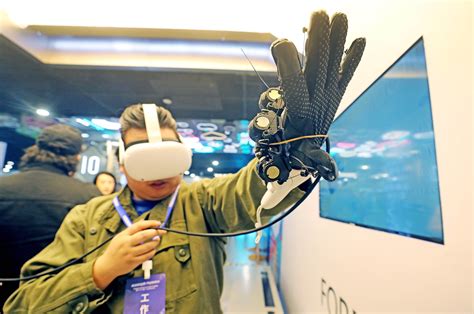城事｜杭州举办首届中国虚拟现实与元宇宙产业峰会_手机新浪网