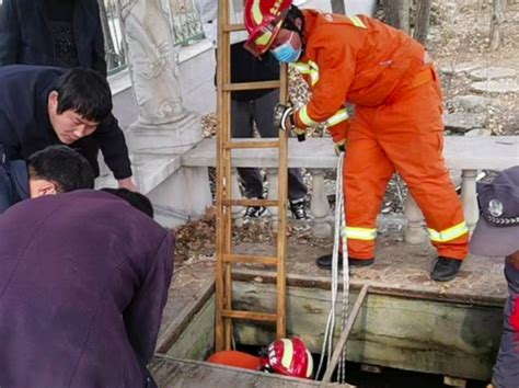 惊险！56岁男子不慎坠入深井，北京延庆消防紧急救援_京报网