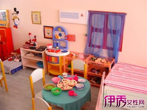 幼儿园娃娃家布置图片6张_环创屋