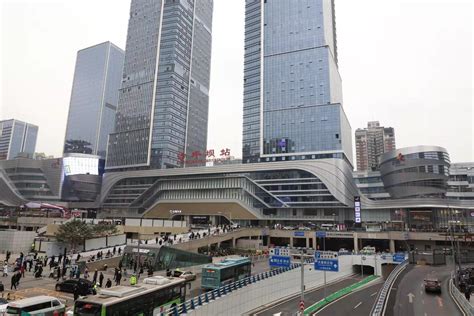 全国首个！这个建在高铁站上的商圈正式开业迎客 - 图片新闻 - 中国网•东海资讯