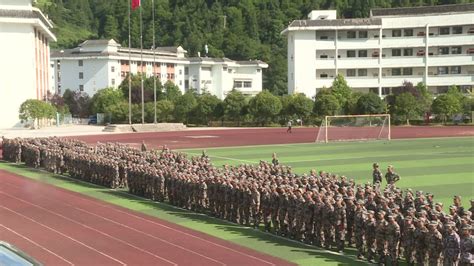 雷山县民族中学2022年高一新生国防军事训练活动圆满结束