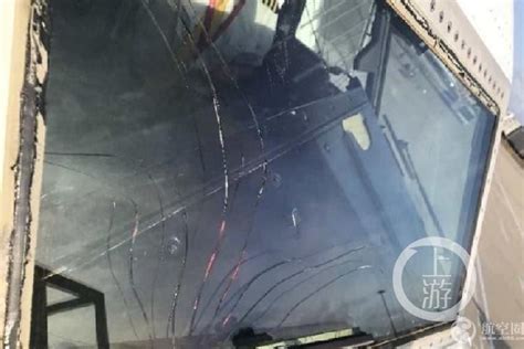 海航三亚飞北京航班驾驶舱玻璃出现裂纹返航 _航空要闻_资讯_航空圈