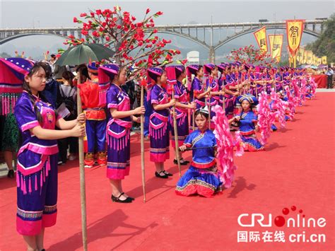 河池大化县：“三月三”民俗歌舞“献祭”红水河-国际在线