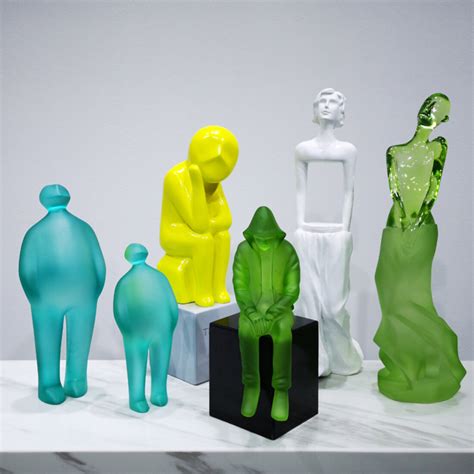 抽象透明树脂人物雕塑艺术品创意轻奢摆件_家装选材_家居家具 ...