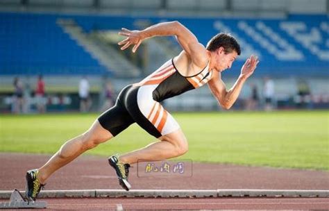 提高跑步速度的3个方法_肌肉网