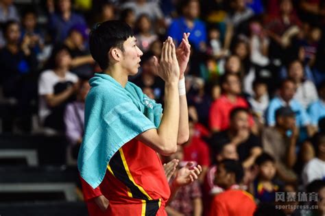2018雅加达亚运会男篮1/4决赛：中国98-63印度尼西亚 - 风暴体育