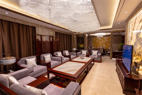 南京高档酒店总统套房会客厅装修设计_装信通网效果图