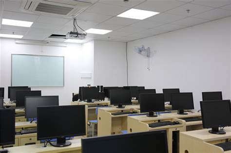2015年广西中职校计算机辅助设计（工业CAD设计）技能比赛在北部湾职校举行_广西八桂职教网--有职教的地方就有我们!