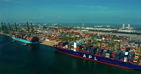 今年1-8月天津市外贸进出口同比增长13.7%