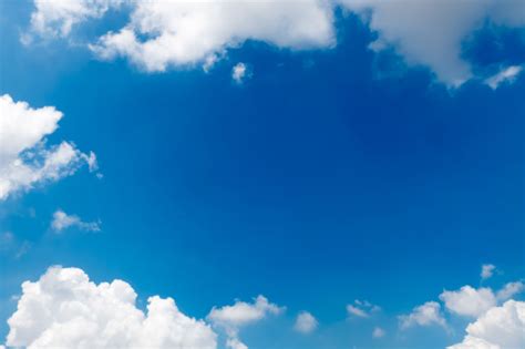 自然云层蓝天空和白云彩虹以高清图片下载-正版图片507269782-摄图网
