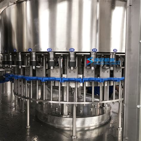 啤酒灌装生产线 全自动三合一酒灌装机 啤酒灌装设备厂家