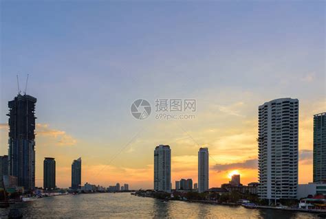 垂直时间推移曼谷市区天际线泰国，城市景观视频素材_ID:VCG42N1405578882-VCG.COM