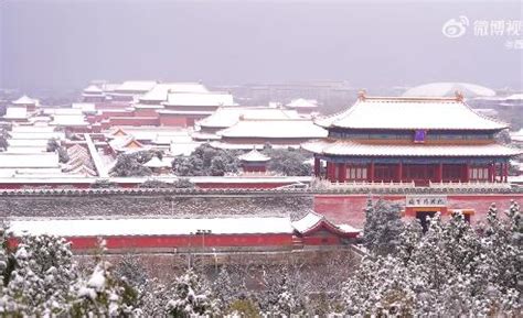 看雪中故宫感觉自己穿越了：红墙金瓦 白雪皑皑-闽南网