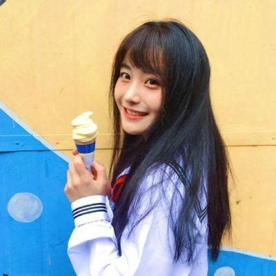 微笑唯美甜美女生头像