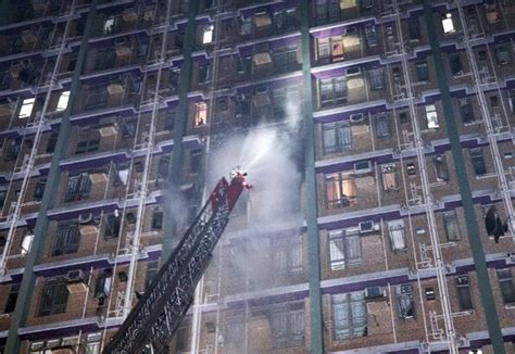 香港楼房突发大火 火灾造成1男1女死亡|香港|楼房-滚动读报-川北在线