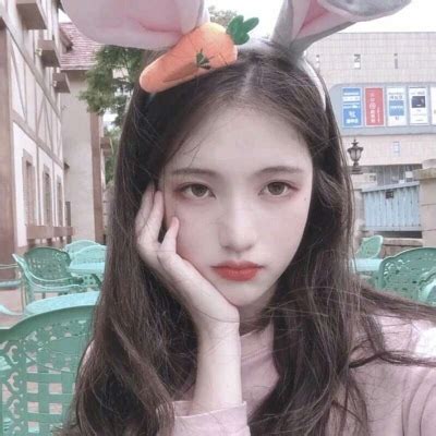 成熟甜美女生头像