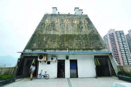 重庆又一建筑火了 这条超级长步梯爬哭网友--美术拍卖