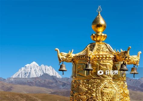 中国四川甘孜藏族自治州贡嘎山日照金山风光 图片 | 轩视界