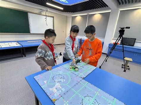 古城小学学生在2022年世界机器人大赛中斩获佳绩 - 临海教育网（教育资源公共服务平台）