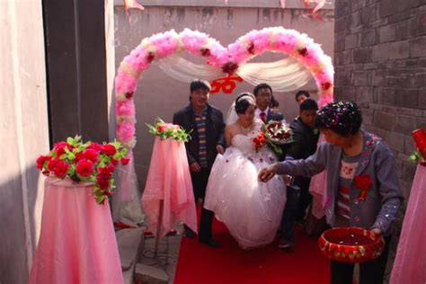 河南农村结婚的一些传统风俗规矩，领拜铺床，现在还有_凤凰网视频_凤凰网