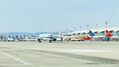 呼和浩特白塔机场迎来换季航线调整__凤凰网