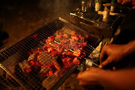 夜市烧烤小吃地摊文化夜市美食夜生活夜宵视频素材,特色美食视频素材下载,高清3840X2160视频素材下载,凌点视频素材网,编号:501465