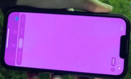 iphone13粉红屏死机是怎么回事-iphone13屏幕颜色怎么调-趣丁网
