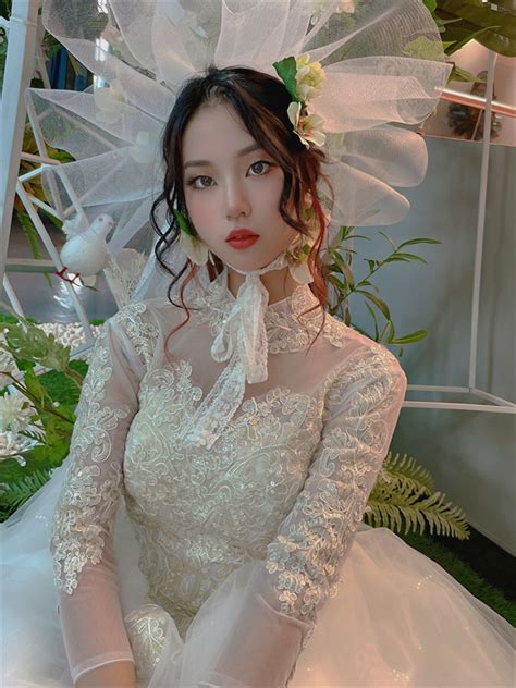 温柔法式新娘头像女生