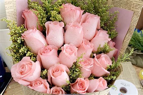 最适合送老婆的玫瑰花是什么颜色？-六朵花