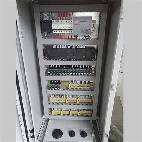 PLC控制柜的安装方法及使用要求和条件-河北逊达电力设备有限公司