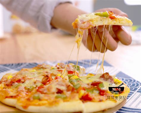 黑椒牛肉披萨的做法_【图解】黑椒牛肉披萨怎么做如何做好吃_黑椒牛肉披萨家常做法大全_璇娭毑_豆果美食