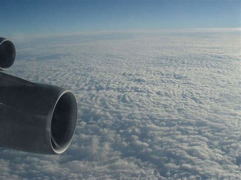 为什么飞机一定要飞上1万米高空？专家告诉你，1万米以下多危险|飞机|飞行|专家_新浪新闻