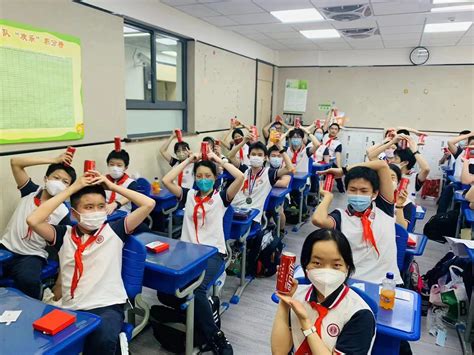 明天上海11万初三学生走上中考考场，“披荆斩棘”全力以赴，请为青春奋斗的自己点赞！
