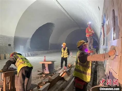 中国最美观光隧道，5分钟时间，穿越3这种景区！