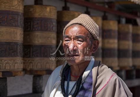 西藏琼结：油菜花盛开-人民图片网
