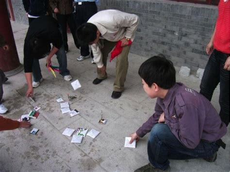 美丽校园的守护者——附属实验小学捡石子活动 - 校园新闻 - 北京十二中联合总校