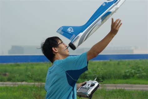 航空工程学院“与梦想齐飞”航模试飞成功-中国民航大学