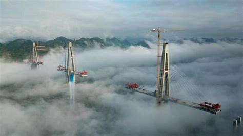 贵州平塘：云雾穿越“天空之桥”仿若仙境-贵州首页-中国天气网