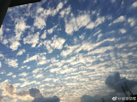 大暴雨来临前广州上空乌云翻滚 再现“一秒黑天”-图片频道